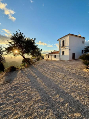 El Cielo, Cortijo en el corazón de las montañas